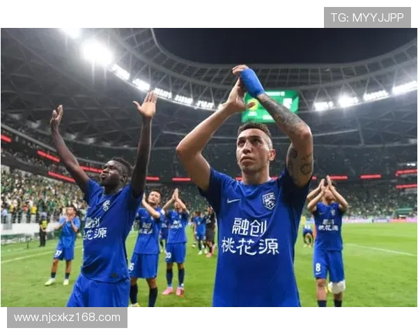 戴维森续约西海岸含选项至年底